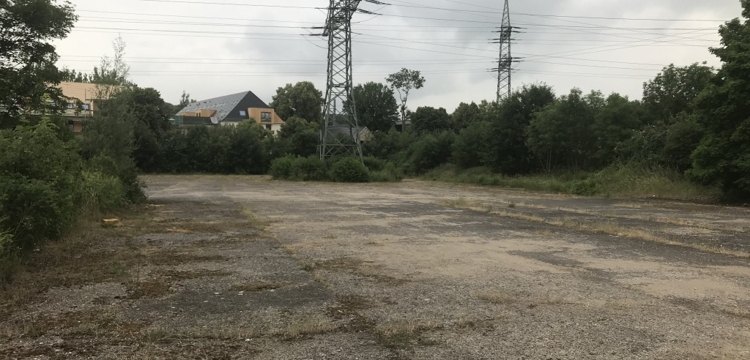 ***Lager-/ Gewerbeflächen/ Stellplätze im Freien in Weimar zu vermieten***