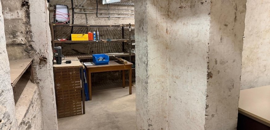 Vielseitig nutzbares Büro mit Lagerflächen