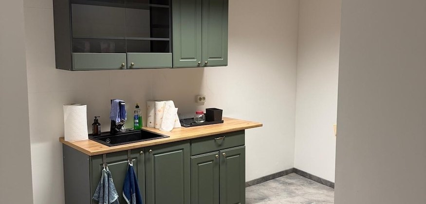 Vielseitig nutzbares Büro mit Lagerflächen