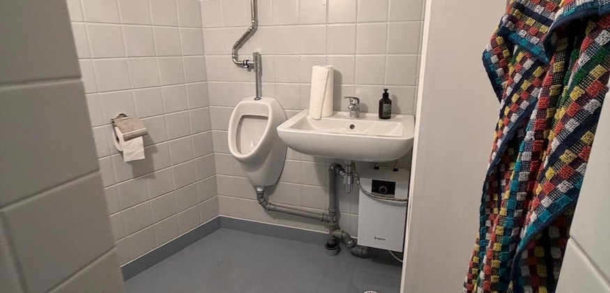 Vielseitig nutzbares Büro mit Lagerflächen